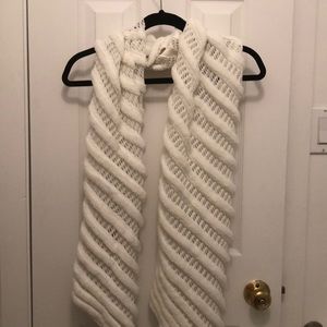 white betsy johnson winter scarf - NEVER WORN